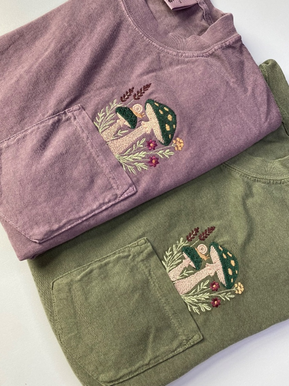 Embroidered cotton comfort colors mushroom and snail pocket tshirt - Picture 3 of 6